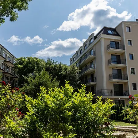 Rabi Park Апартхотел 3*