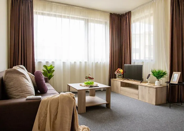 Rabi Park Aparthotel *