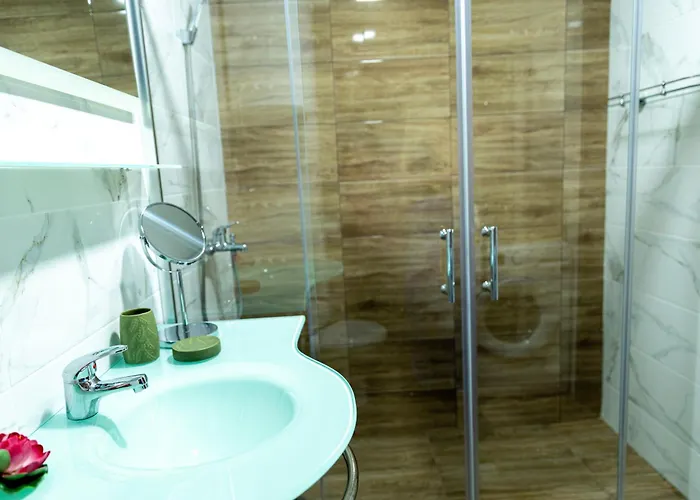 Rabi Park Aparthotel Saints Constantine and Helena