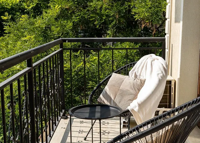 Rabi Park Aparthotel Saints Constantine and Helena