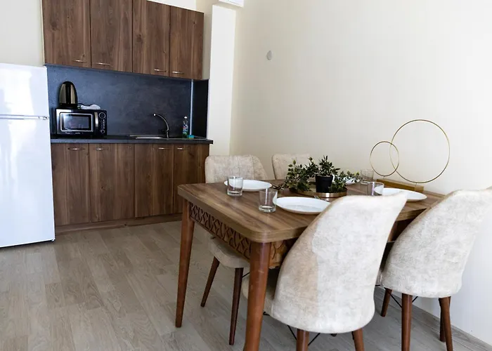 Rabi Park Aparthotel *