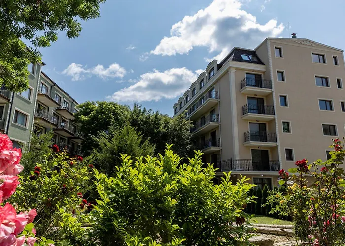 Rabi Park Aparthotel *